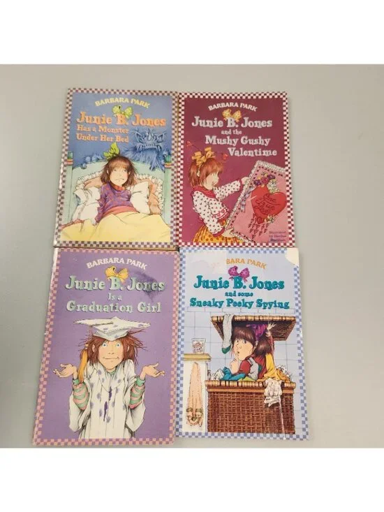 Lot of 90s Chapter Books- Baby-Sitters Junie B Boxcar Children Cleary Judy Blume - Picture 3 of 6